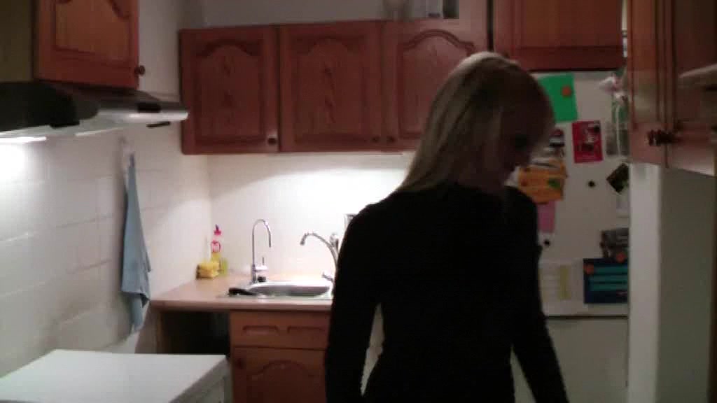 I'm fucking and getting creamed in amateur blonde vid