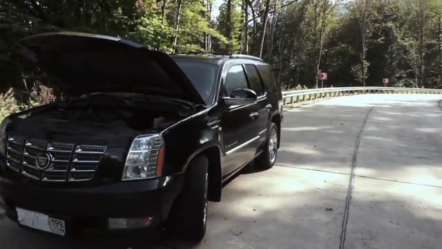 Slut prolapse and moist orgasm on the road!