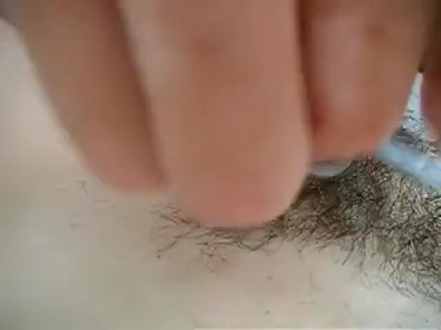 Shaving my hairy cunt