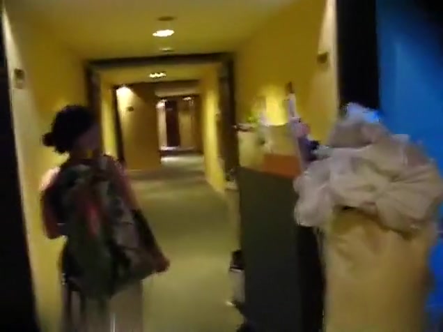 Wife gives a blowjob on our vacation in Cuba