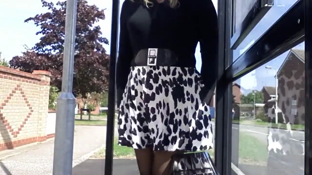 Black and white skirt windy upskirt stockings