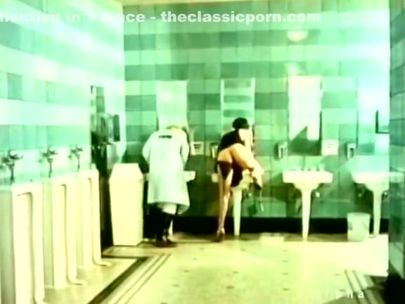 Desiree Cousteau in vintage sex site