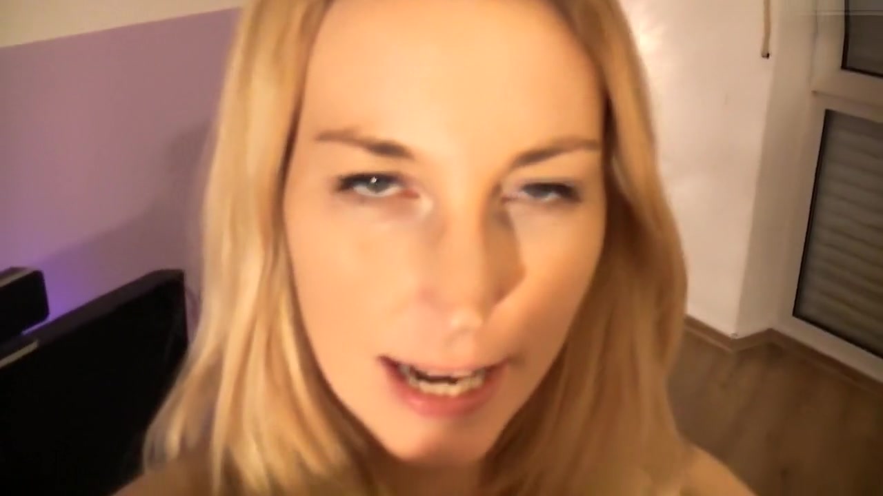 I fuck a dildo in my homemade masterbation video