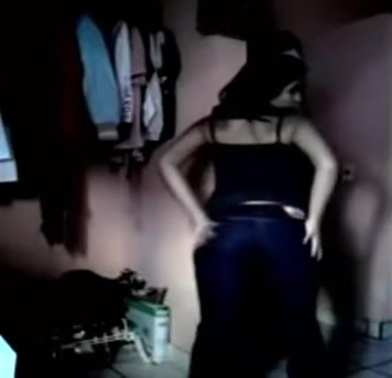 Desi gal disrobes for camera