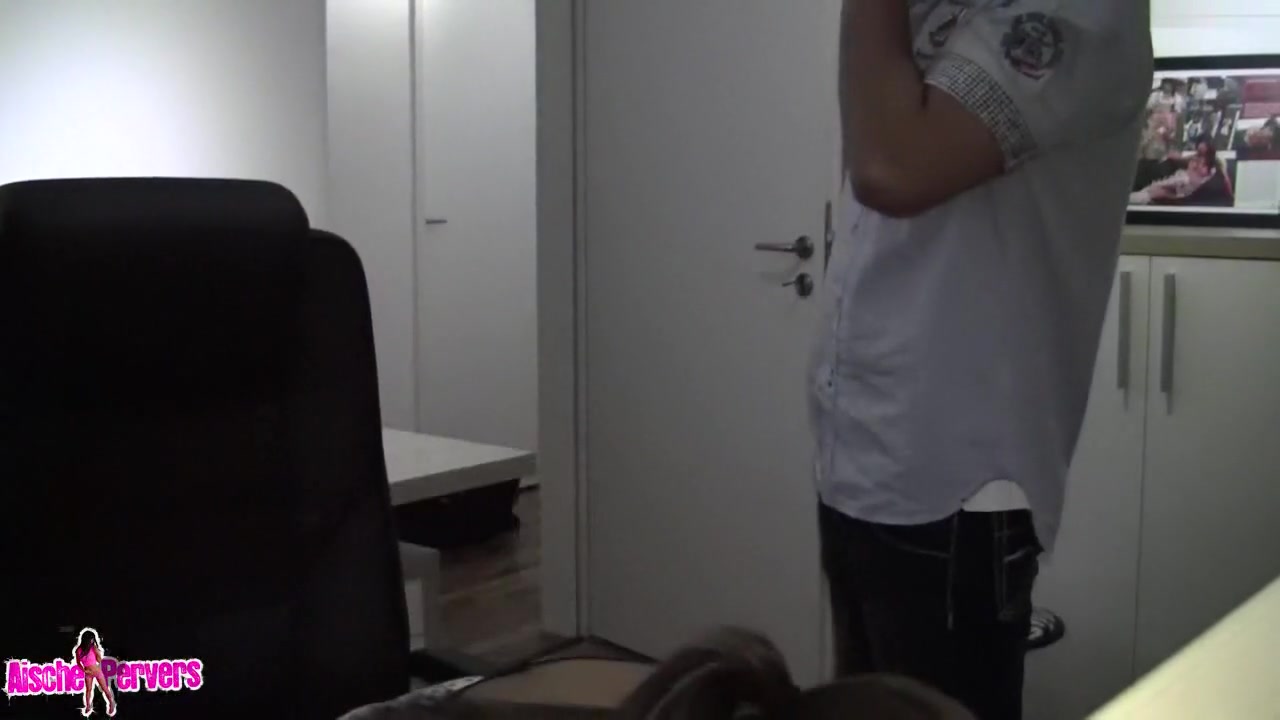 Turkish woman wishes to have assembled their PC, but that babe copulates ...